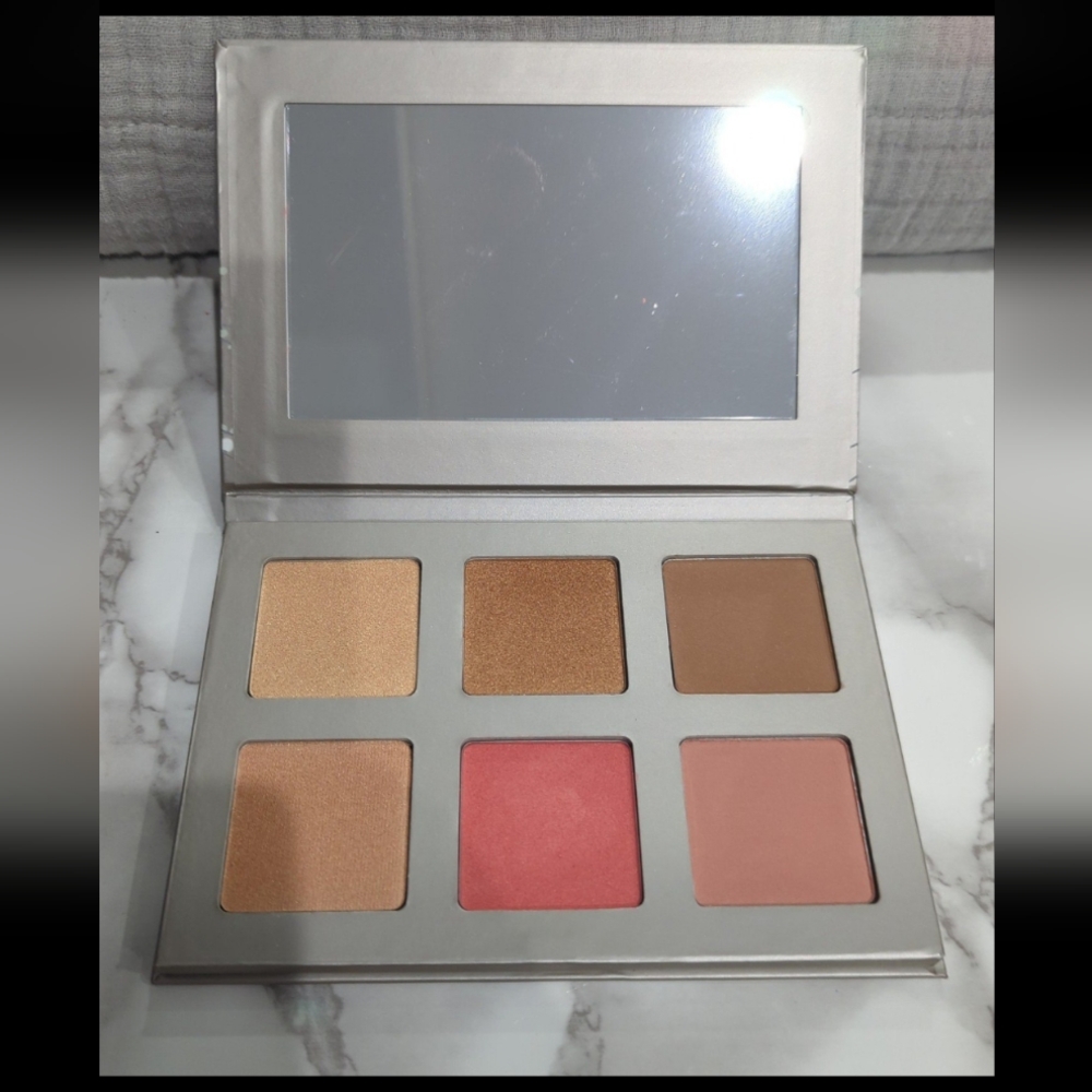 Iconic London Blaze Chaser pallete